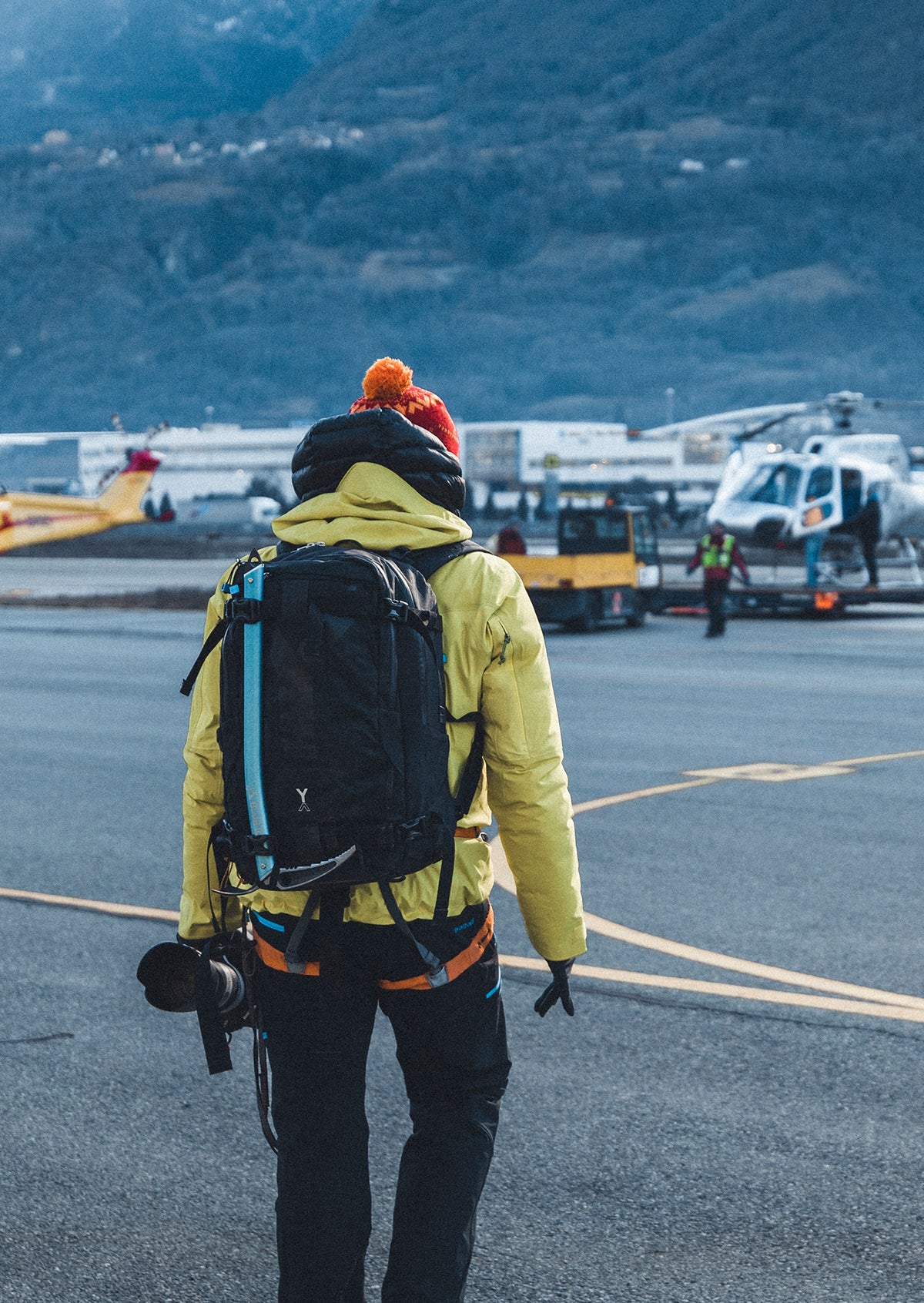 Tarmac, first light